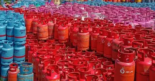 ১২ কেজি এলপিজি সিলিন্ডারের দাম কমলো